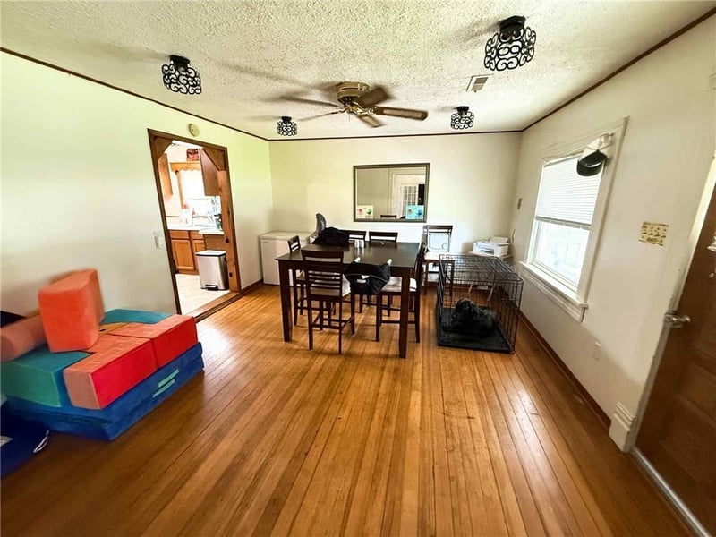 415 9th St, Maryville, MO 64468
