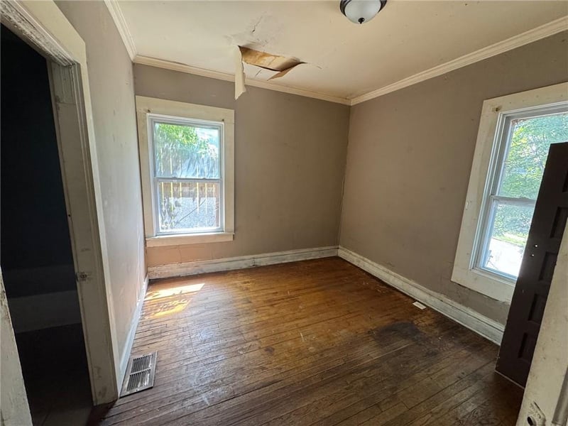 335 Bales Ave, Kansas City, MO 64124