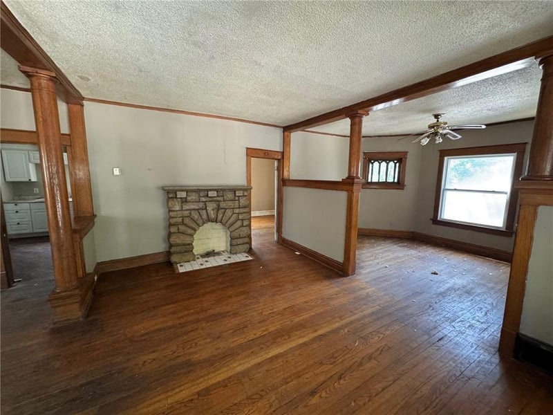 335 Bales Ave, Kansas City, MO 64124