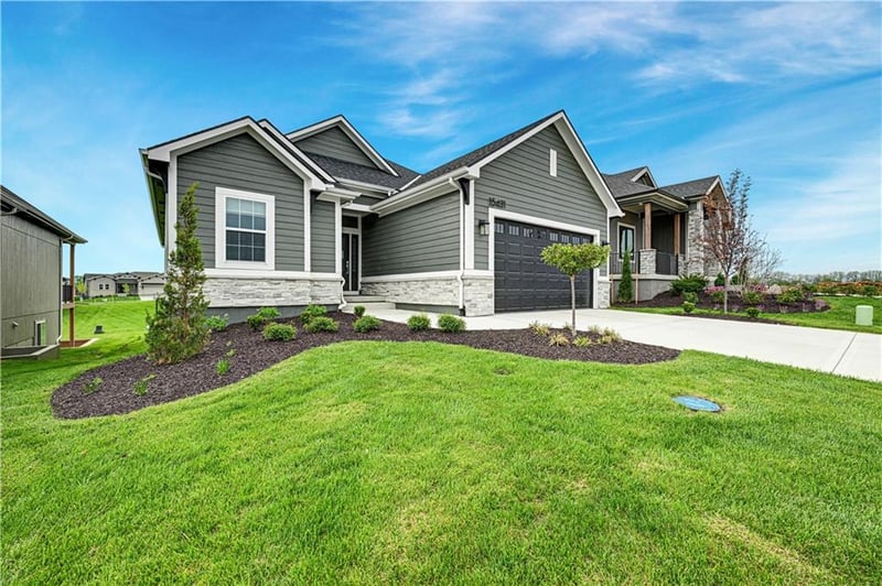 15431 161st St, Olathe, KS 66062
