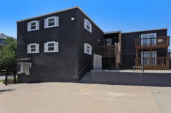 4063 Warwick Blvd, Kansas City, MO 64111