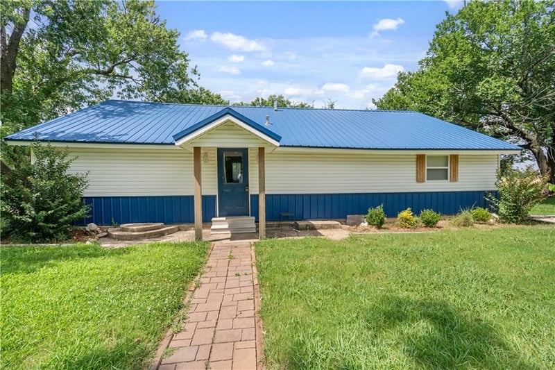 201 N Osage St, Edna, KS 67342