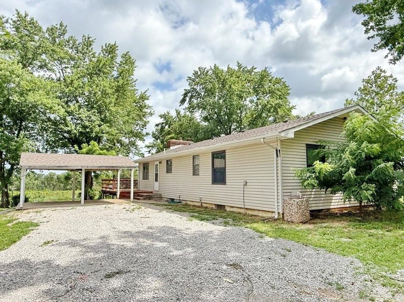 3225 E 1074 Rd, El Dorado Springs, MO 64744