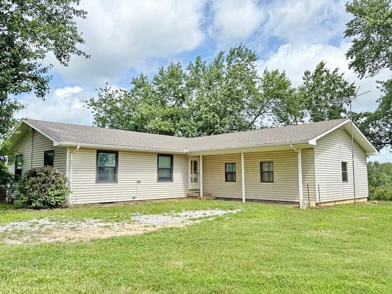 3225 E 1074 Rd, El Dorado Springs, MO 64744