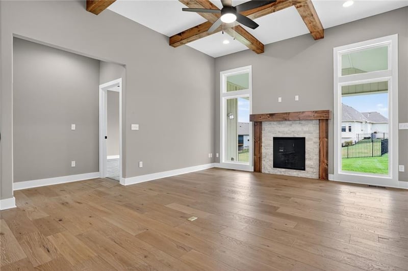 13670 71st St, Parkville, MO 64152