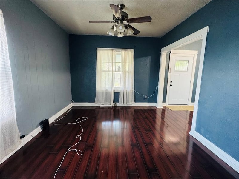 401 Hardesty Ave, Kansas City, MO 64123