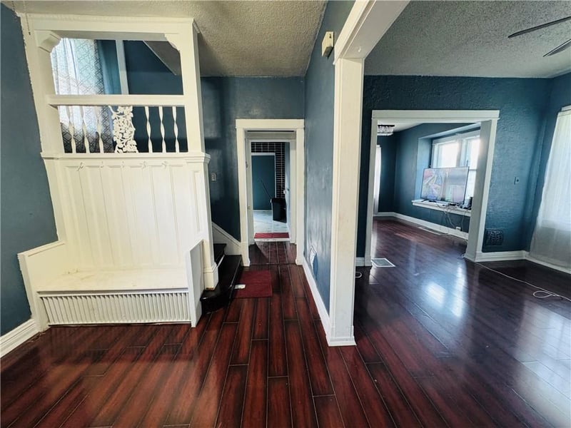 401 Hardesty Ave, Kansas City, MO 64123