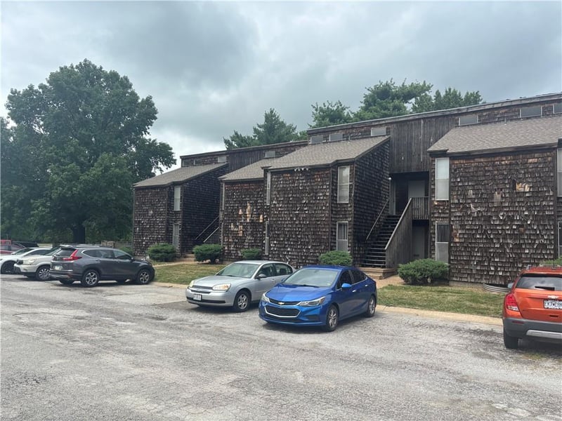 11337 Calico Dr, Kansas City, MO 64137