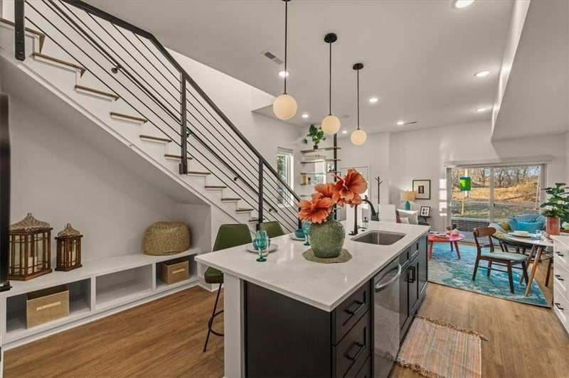 1209 29th St, Kansas City, MO 64109