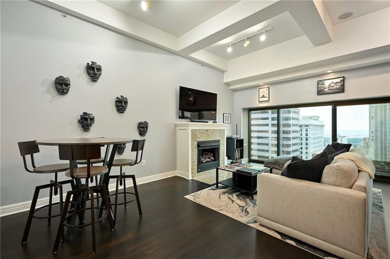 1101 Walnut St #1402, Kansas City, MO 64106
