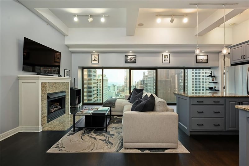 1101 Walnut St #1402, Kansas City, MO 64106