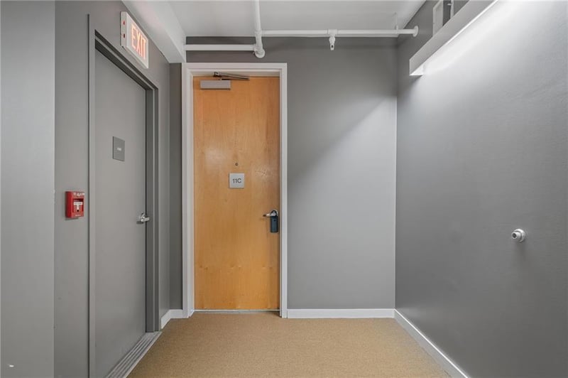 21 10th St #11C, Kansas City, MO 64105