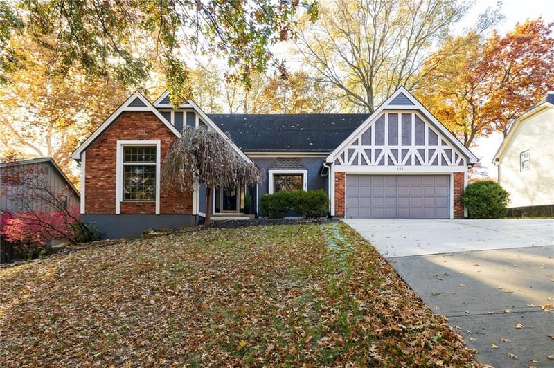 101 NW 44th St, Kansas City, MO 64116