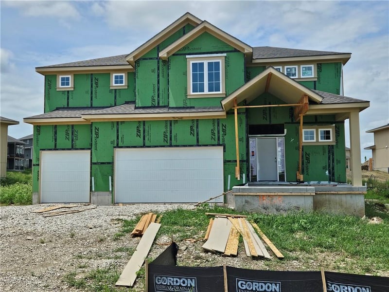 18228 Monrovia St, Overland Park, KS 66013