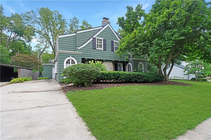 5415 Locust St, Kansas City, MO 64110