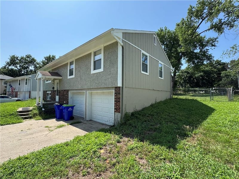 6206 140th Ter, Grandview, MO 64030