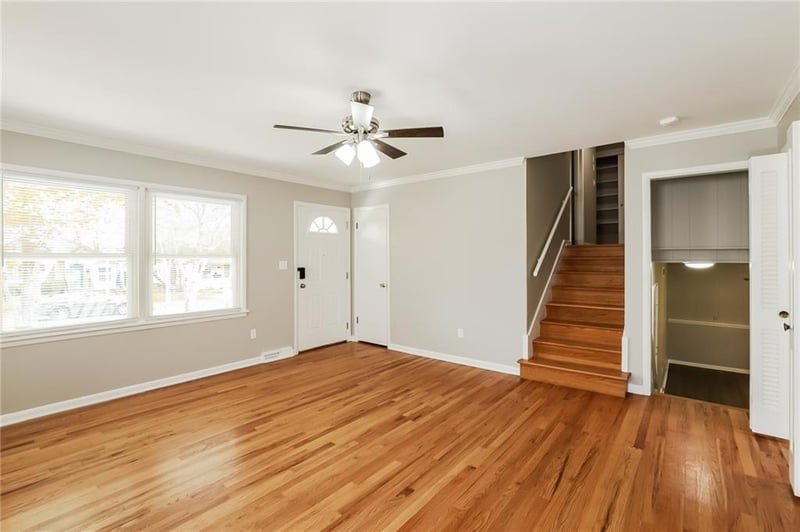 6022 Locust St, Kansas City, MO 64110