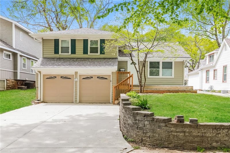 6022 Locust St, Kansas City, MO 64110