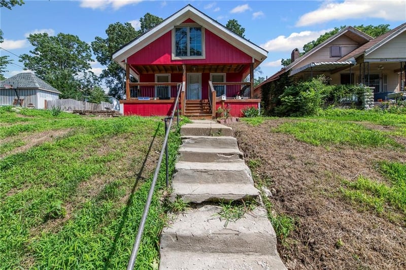 6012 16th St, Kansas City, MO 64126