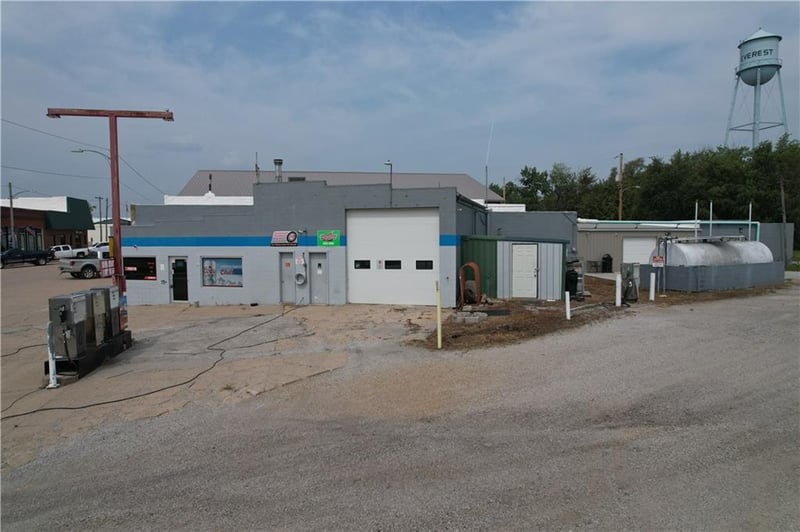 508 Main St, Everest, KS 66424