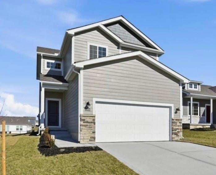 27014 Dogwood Ln, Lee's Summit, MO 64086