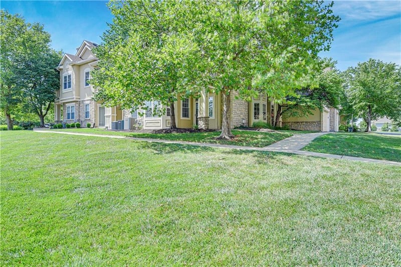 4523 W 159th Ter #120, Overland Park, KS 66085