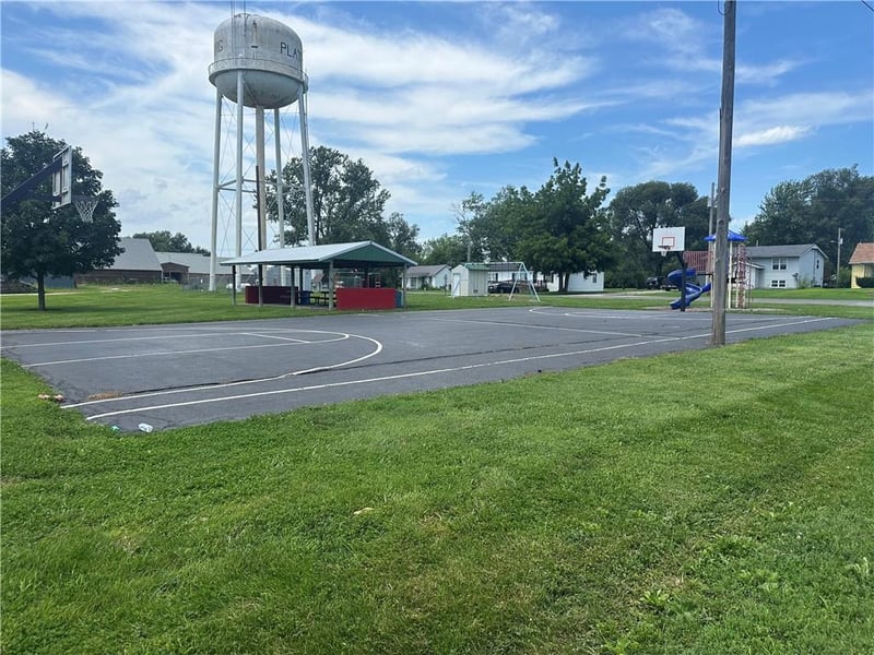 N 7th St, Plattsburg, MO 64477