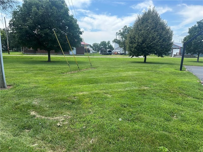 N 7th St, Plattsburg, MO 64477