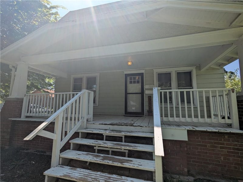 505 Shawnee St, Hiawatha, KS 66434