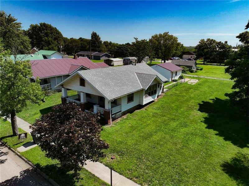 1680 Central Ave, Horton, KS 66439