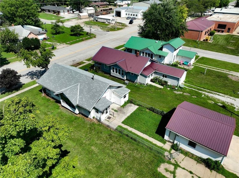 1680 Central Ave, Horton, KS 66439