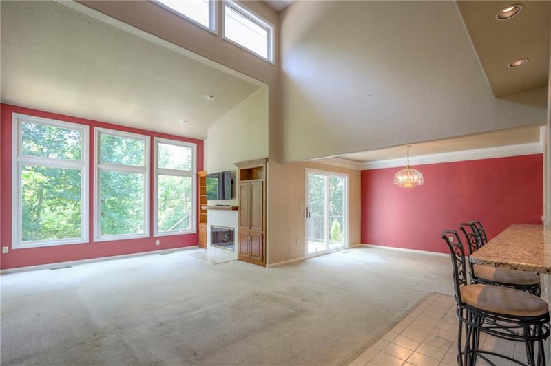 8711 Crysler Ave, Kansas City, MO 64138