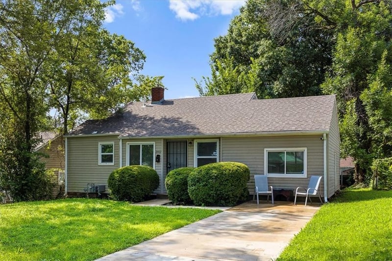 2401 Haskell Ave, Kansas City, KS 66104