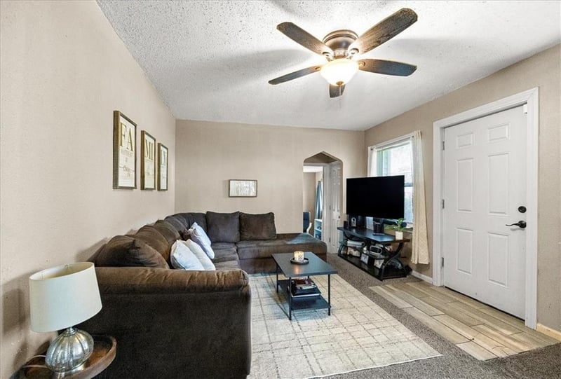 2401 Haskell Ave, Kansas City, KS 66104