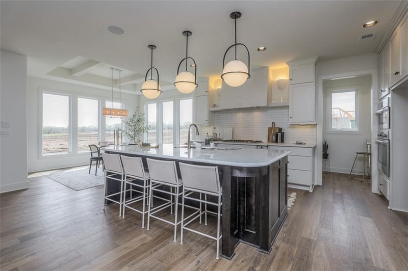 12501 170th St, Overland Park, KS 66221