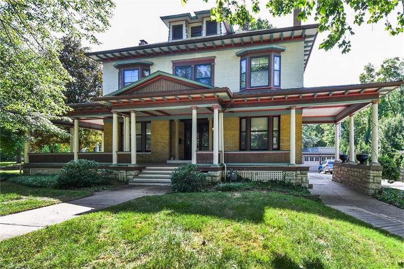 3674 Belleview Ave, Kansas City, MO 64111