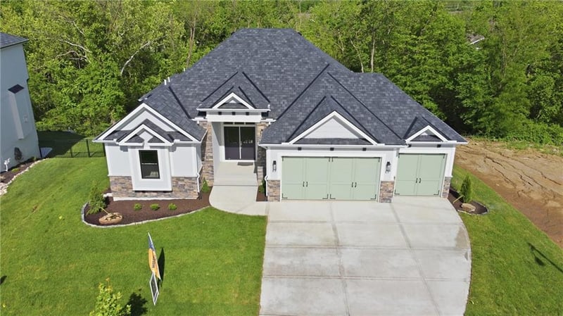 8841 Kentucky Ave, Kansas City, MO 64157