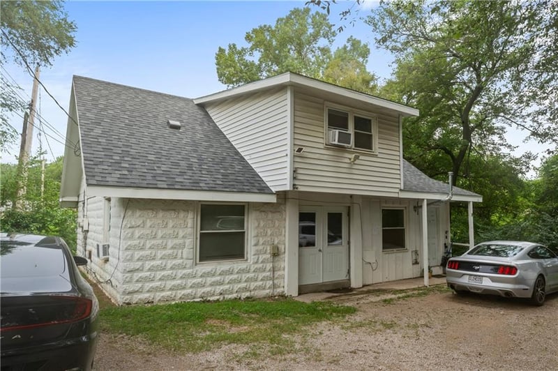 701 A B C Broad St, Warrensburg, MO 64093