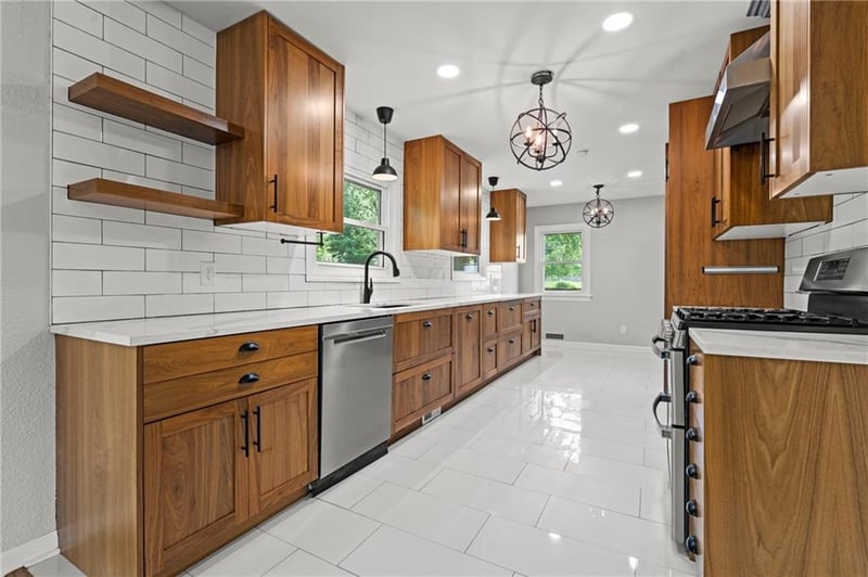 647 81 Ter, Kansas City, MO 64118