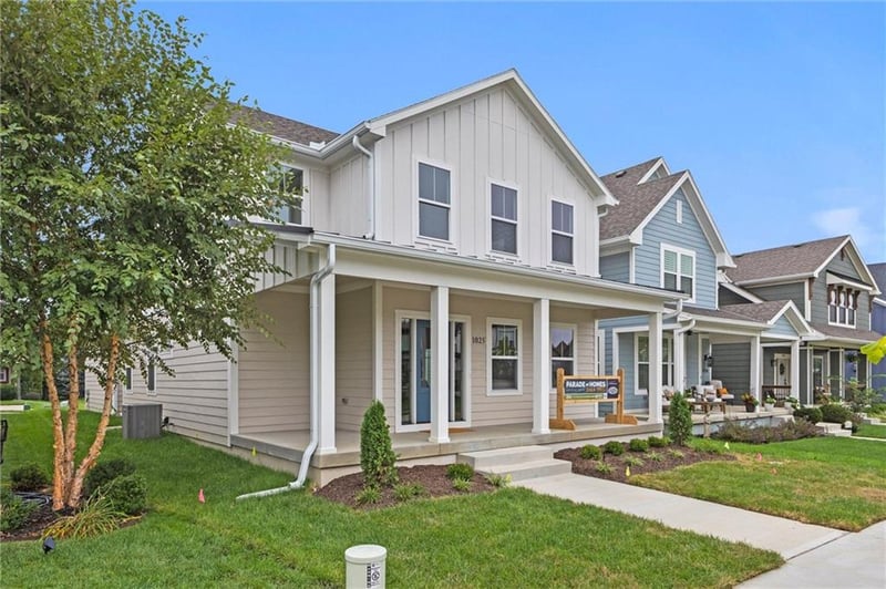 1025 Armie St, Lee's Summit, MO 64081