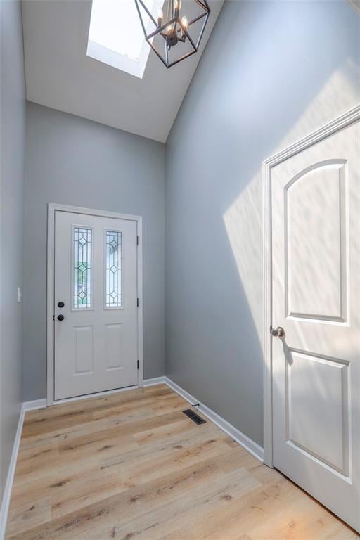 629 Adams Dr, Lee's Summit, MO 64086