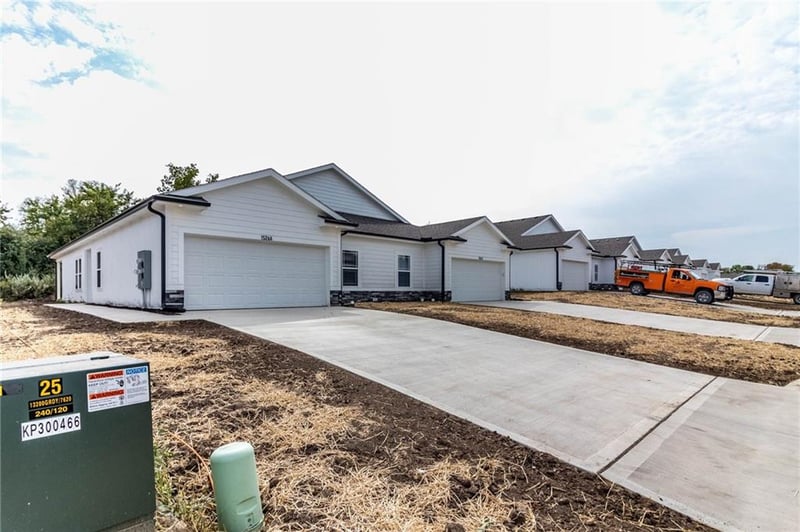 1520 A Park Ave, Warrensburg, MO 64093