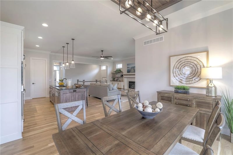 12612 138th Pl, Overland Park, KS 66221