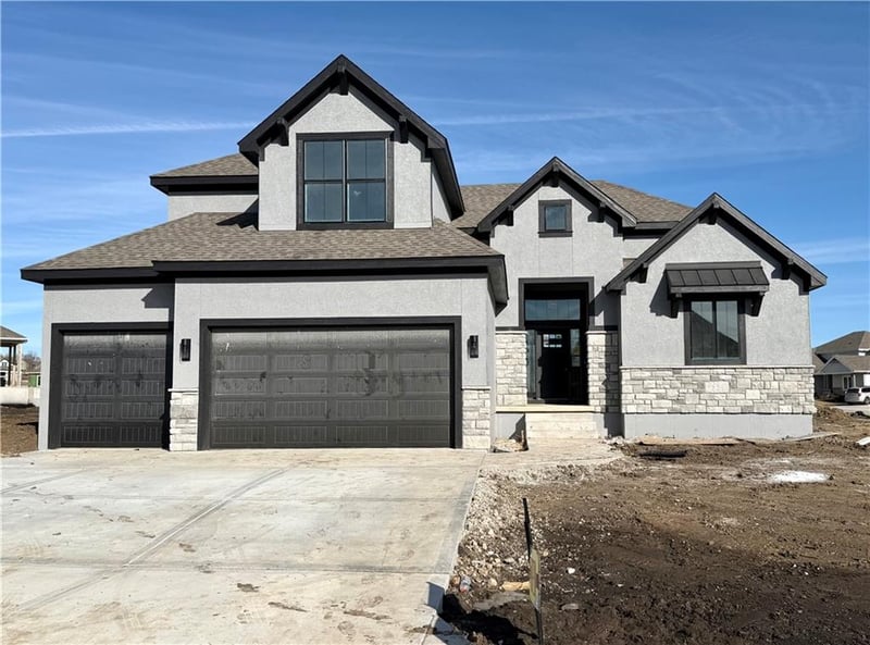 13012 174th Pl, Overland Park, KS 66221