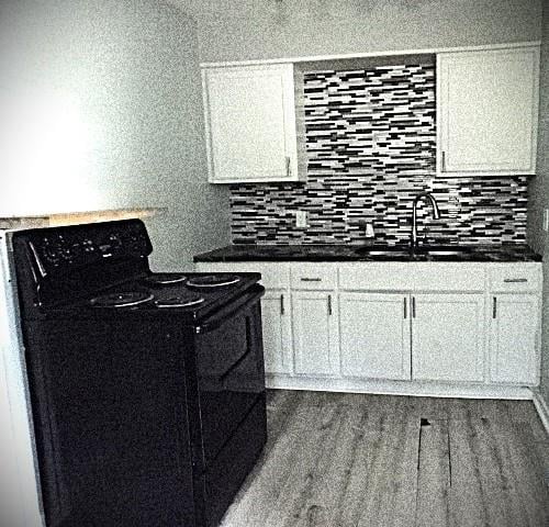 5938 Kensington Ave, Kansas City, MO 64130