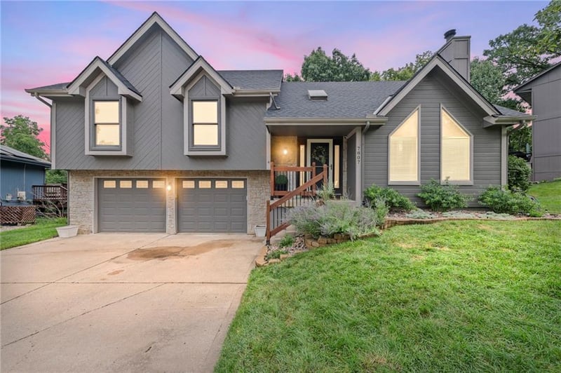 7807 Adrian Ave, Kansas City, MO 64151