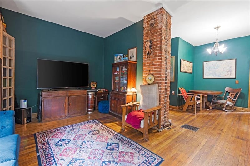 1619 Jefferson St, Kansas City, MO 64108