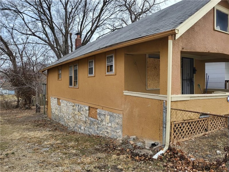 1905 Kansas Ave, Kansas City, MO 64127