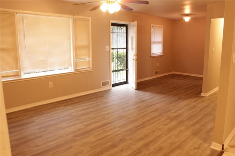 10612 Palmer Ave, Kansas City, MO 64134