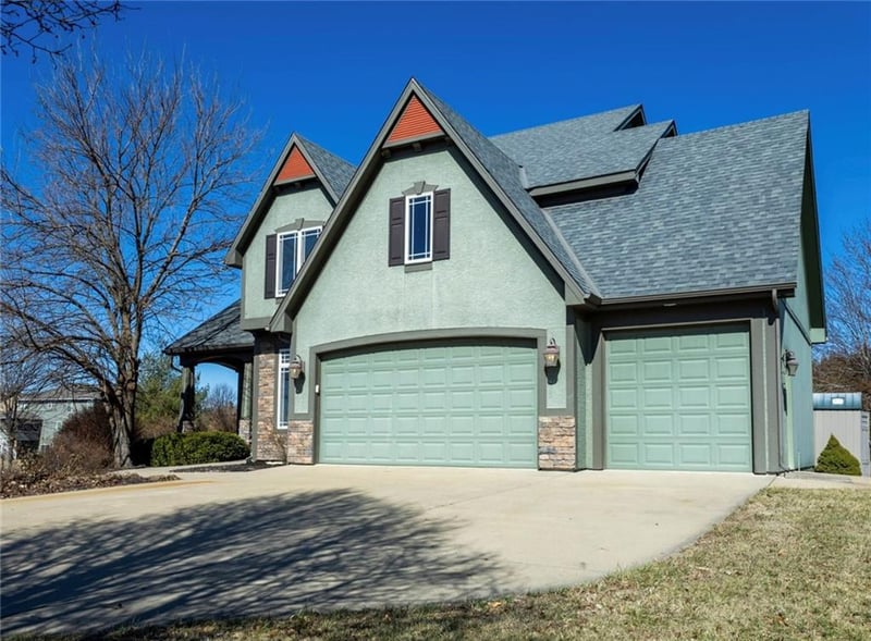 28993 Bluestem Drive N/A, Paola, KS 66071